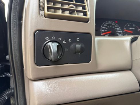 Used 2002 Ford F250 2WD Crew Cab Super Duty image 20