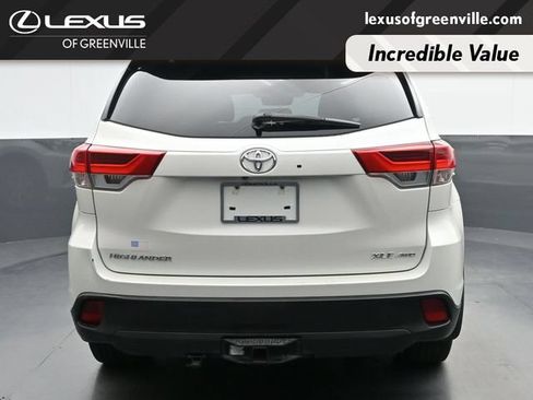 Used 2019 Toyota Highlander XLE AWD/4WD image 7