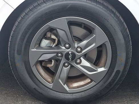 Used 2022 Kia K5 LXS image 8