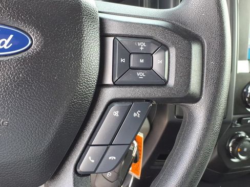 Used 2017 Ford F150 XL w/ Equipment Group 101A Mid AWD/4WD image 19