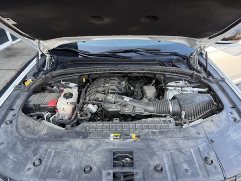 Used 2023 Jeep Grand Cherokee Limited image 20