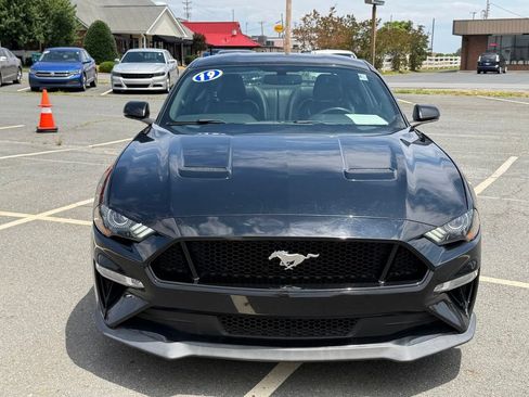 Used 2019 Ford Mustang GT Premium w/ GT Performance Package RWD image 9