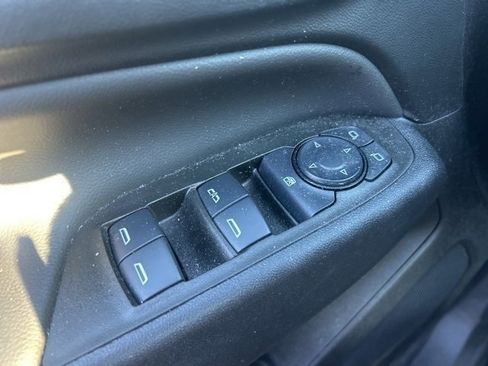 Used 2024 Chevrolet Equinox LT image 15