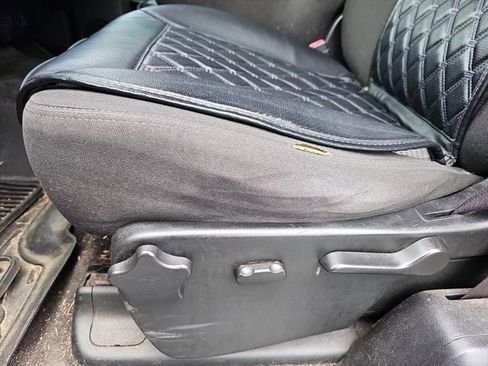 Used 2011 Chevrolet Silverado 1500 LT AWD/4WD image 12