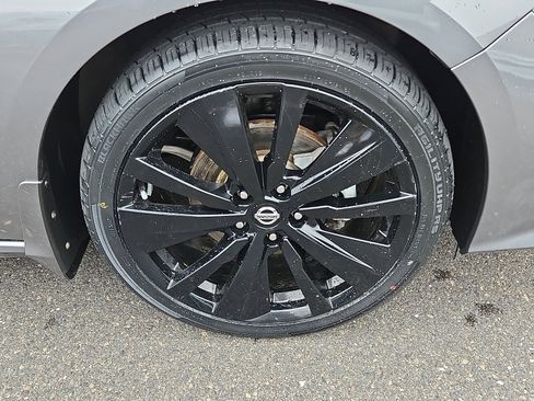 Certified 2022 Nissan Altima 2.5 SR w/ Midnight Edition Package AWD/4WD image 8