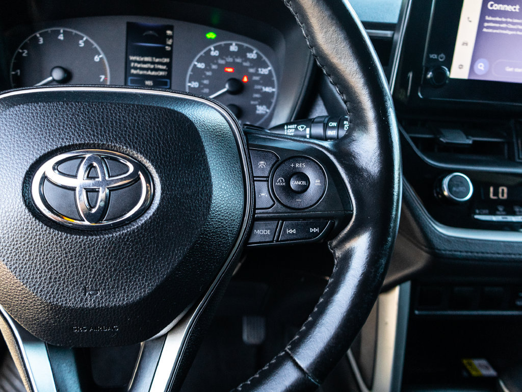 Used 2023 Toyota Corolla Cross AWD Hybrid image 29