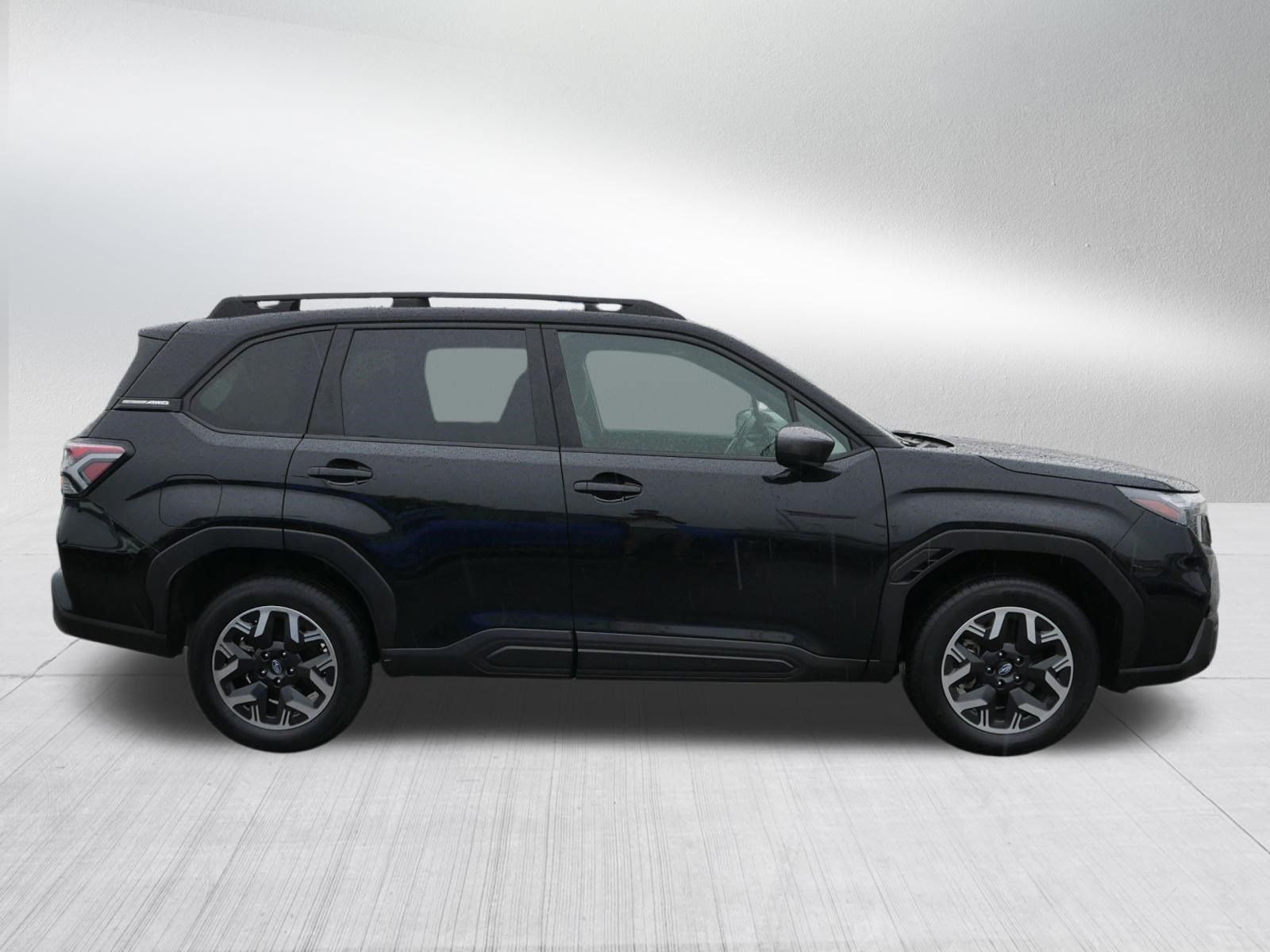 Certified 2025 Subaru Forester Premium AWD/4WD image 8