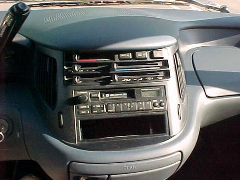 Used 1991 Toyota Previa LE RWD image 23