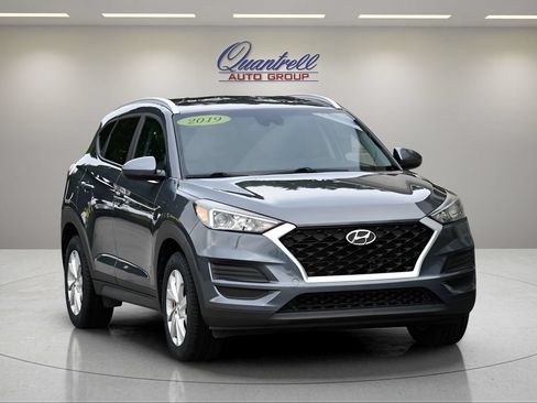 Used 2019 Hyundai Tucson Value AWD/4WD image 2