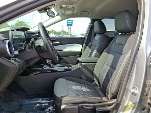Used 2024 Chevrolet Trax LT w/ Driver Confidence Package FWD image 24
