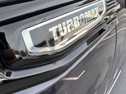 Used 2025 GMC Sierra 1500 Elevation image 9