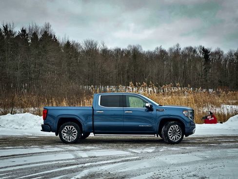 New 2026 GMC Sierra 1500 Denali Ultimate image 3
