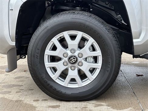 Certified 2025 Toyota Tacoma SR5 image 8