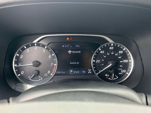 Used 2024 Nissan Frontier SV image 19