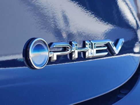 Used 2026 Toyota Prius Plug-In Hybrid image 10