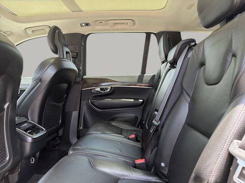 Used 2017 Volvo XC90 T6 Momentum w/ Vision Package AWD/4WD image 16