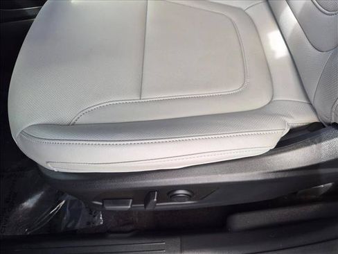 Certified 2025 Hyundai Santa Cruz SEL FWD image 11