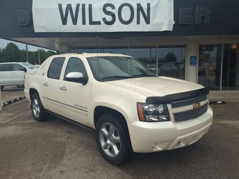 Used 2013 Chevrolet Avalanche LTZ AWD/4WD image 1