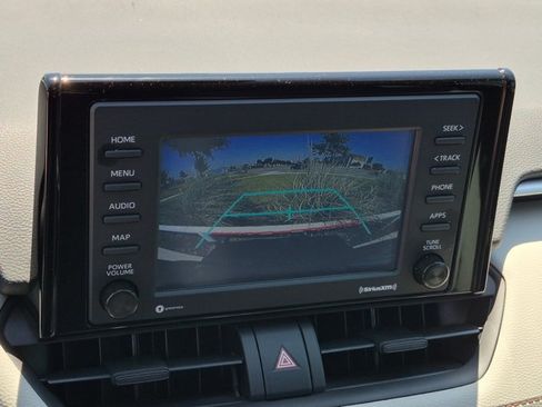 Used 2022 Toyota RAV4 XLE w/ Convenience Package FWD image 13