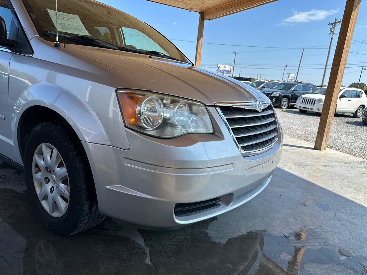 Used 2009 Chrysler Town & Country LX w/ PWR Convenience Group FWD image 21