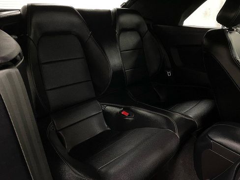 Used 2019 Ford Mustang Premium image 12