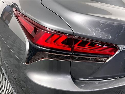 Used 2021 Lexus LS 500 w/ Interior Upgrade Package RWD image 27