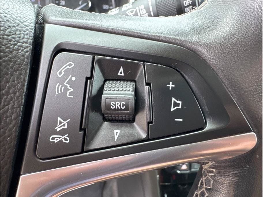 Used 2019 Buick Encore Essence AWD/4WD image 17