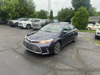 Used 2018 Toyota Avalon XLE Premium w/ All Weather Liner Package FWD video 3