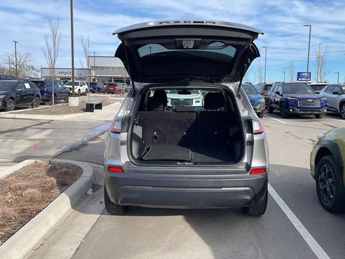 Used 2020 Jeep Cherokee Latitude image 17