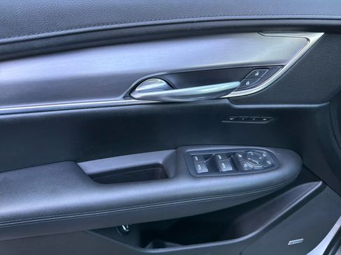 Used 2019 Cadillac XT5 Luxury FWD image 12