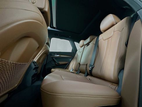 Used 2024 Audi Q5 e Premium Plus w/ Premium Plus Package image 23