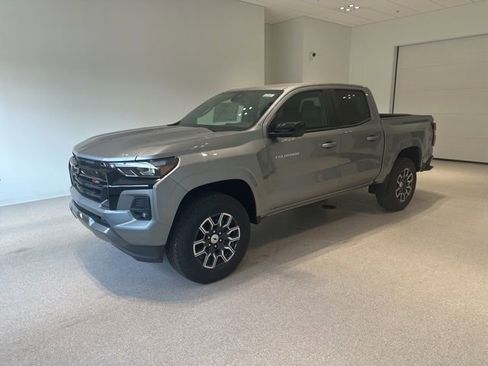 New 2026 Chevrolet Colorado Z71 w/ Technology Package AWD/4WD image 3