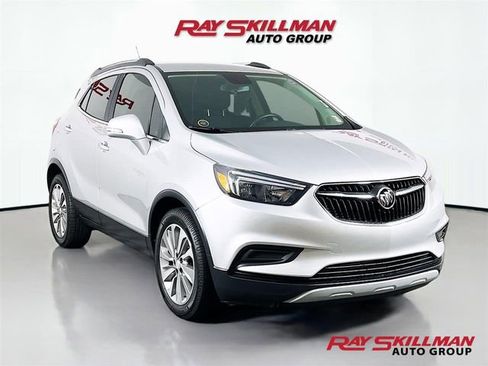 Used 2019 Buick Encore Preferred FWD image 1