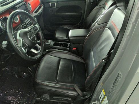 Used 2018 Jeep Wrangler Unlimited Rubicon image 18