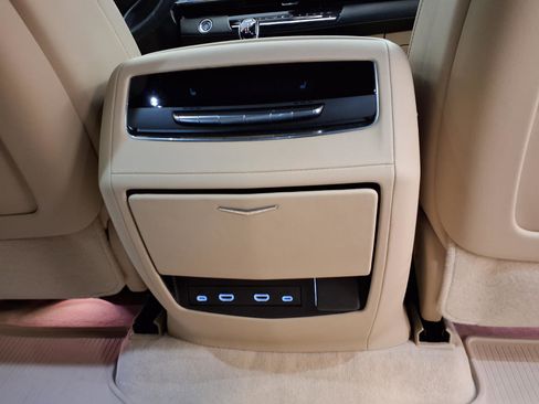 Used 2024 Cadillac Escalade ESV Premium Luxury RWD image 16