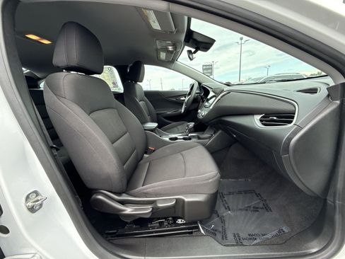Used 2024 Chevrolet Malibu LT FWD image 28