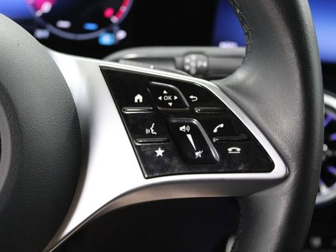 Used 2025 Mercedes-Benz GLA 250 image 35