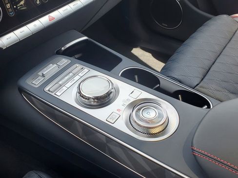 New 2025 Genesis GV70 3.5T Sport w/ Sport Advanced Package image 10