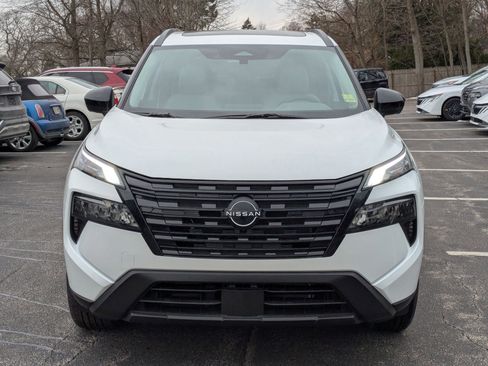 New 2026 Nissan Rogue SV image 5