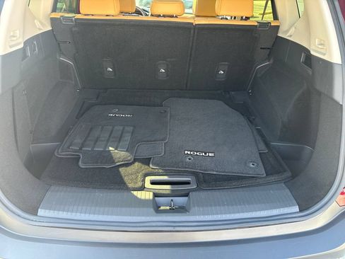 Certified 2023 Nissan Rogue Platinum FWD image 23