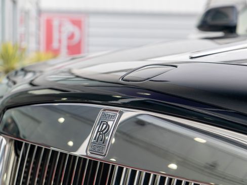 Used 2017 Rolls-Royce Ghost image 4