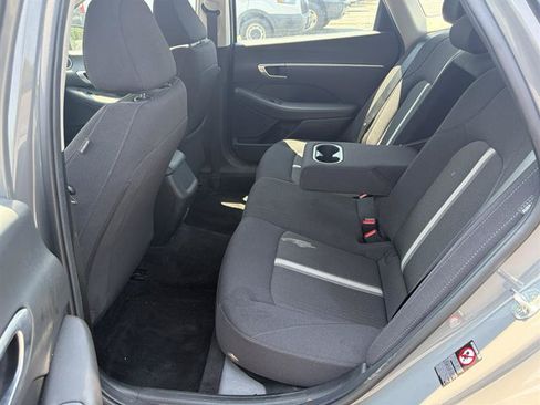 Used 2022 Hyundai Sonata SEL FWD image 9
