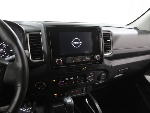 Used 2023 Nissan Frontier SV w/ SV Convenience Package image 9