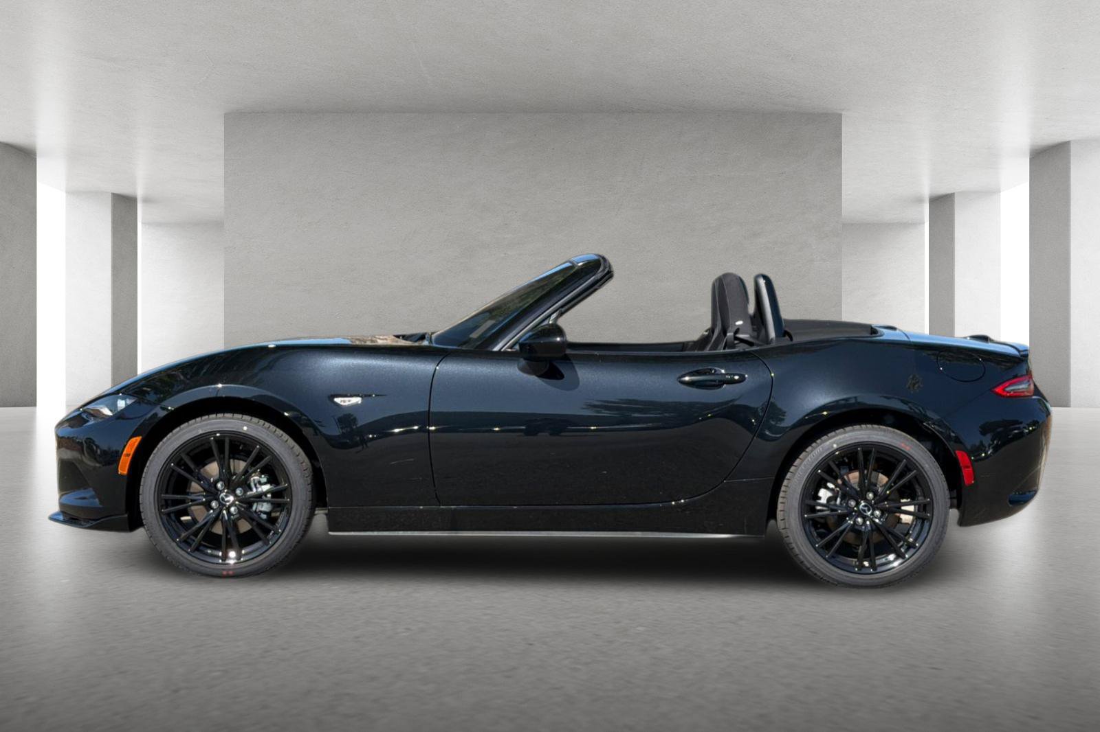 New 2026 MAZDA MX-5 Miata Club w/ Interior Package RWD image 8