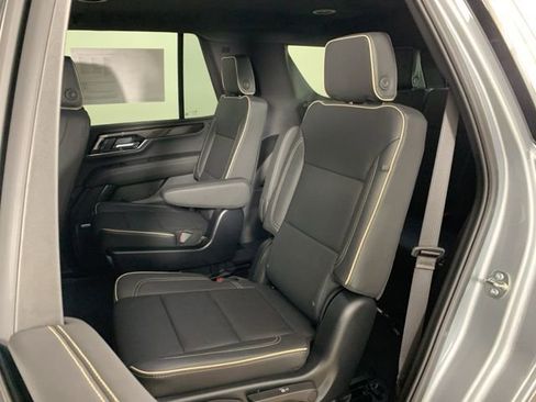 Used 2025 GMC Yukon Elevation w/ LPO, Floor Liner Package AWD/4WD image 33