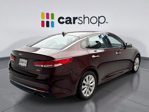 Used 2017 Kia Optima EX image 5