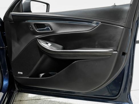 Used 2019 Chevrolet Impala Premier FWD image 45