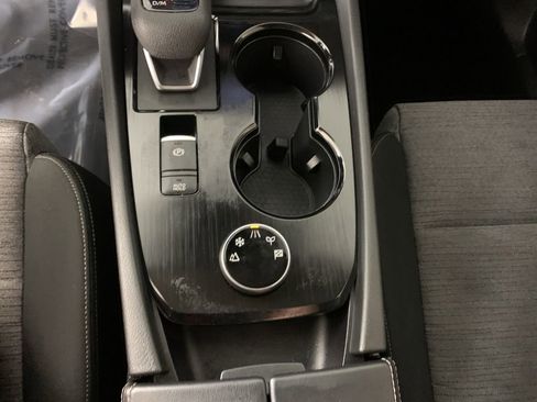 Used 2023 Nissan Rogue SV AWD/4WD image 26