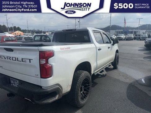 Used 2021 Chevrolet Silverado 1500 LT Trail Boss w/ Convenience Package II image 1