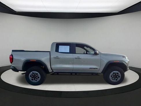Used 2023 GMC Canyon AT4X w/ Edition 1 AWD/4WD image 9